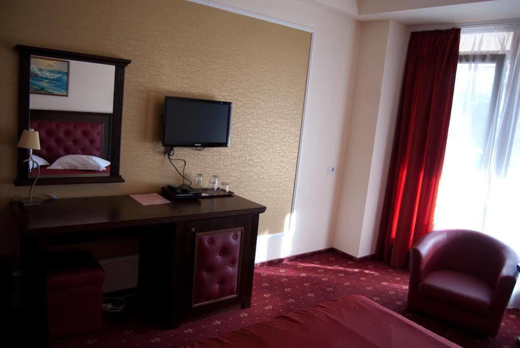 Hotel Golden Palace Мамая Екстер'єр фото