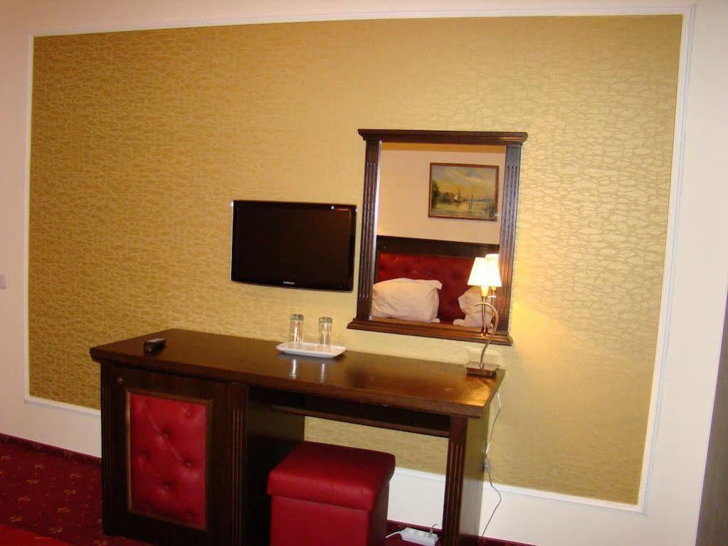 Hotel Golden Palace Мамая Екстер'єр фото